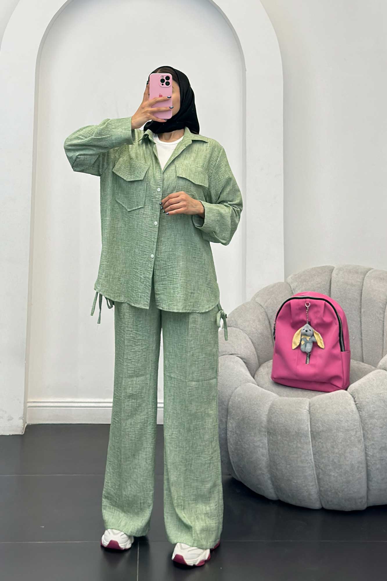 ست مانتو و شلوار شانتون برفکی بغل بنددار