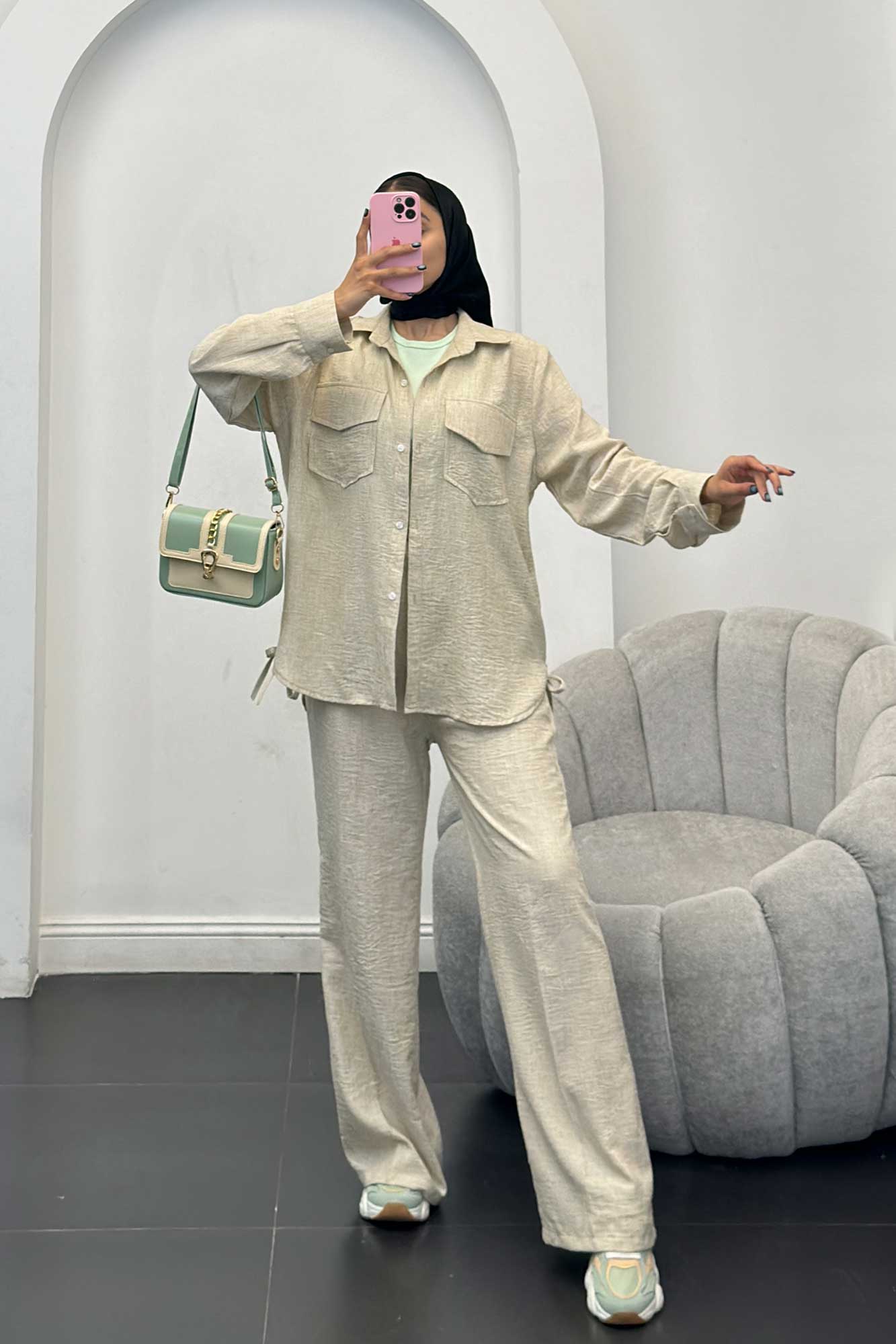 ست مانتو و شلوار شانتون برفکی بغل بنددار