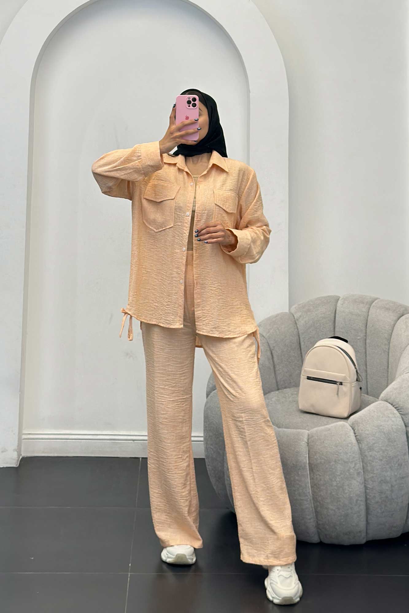 ست مانتو و شلوار شانتون برفکی بغل بنددار