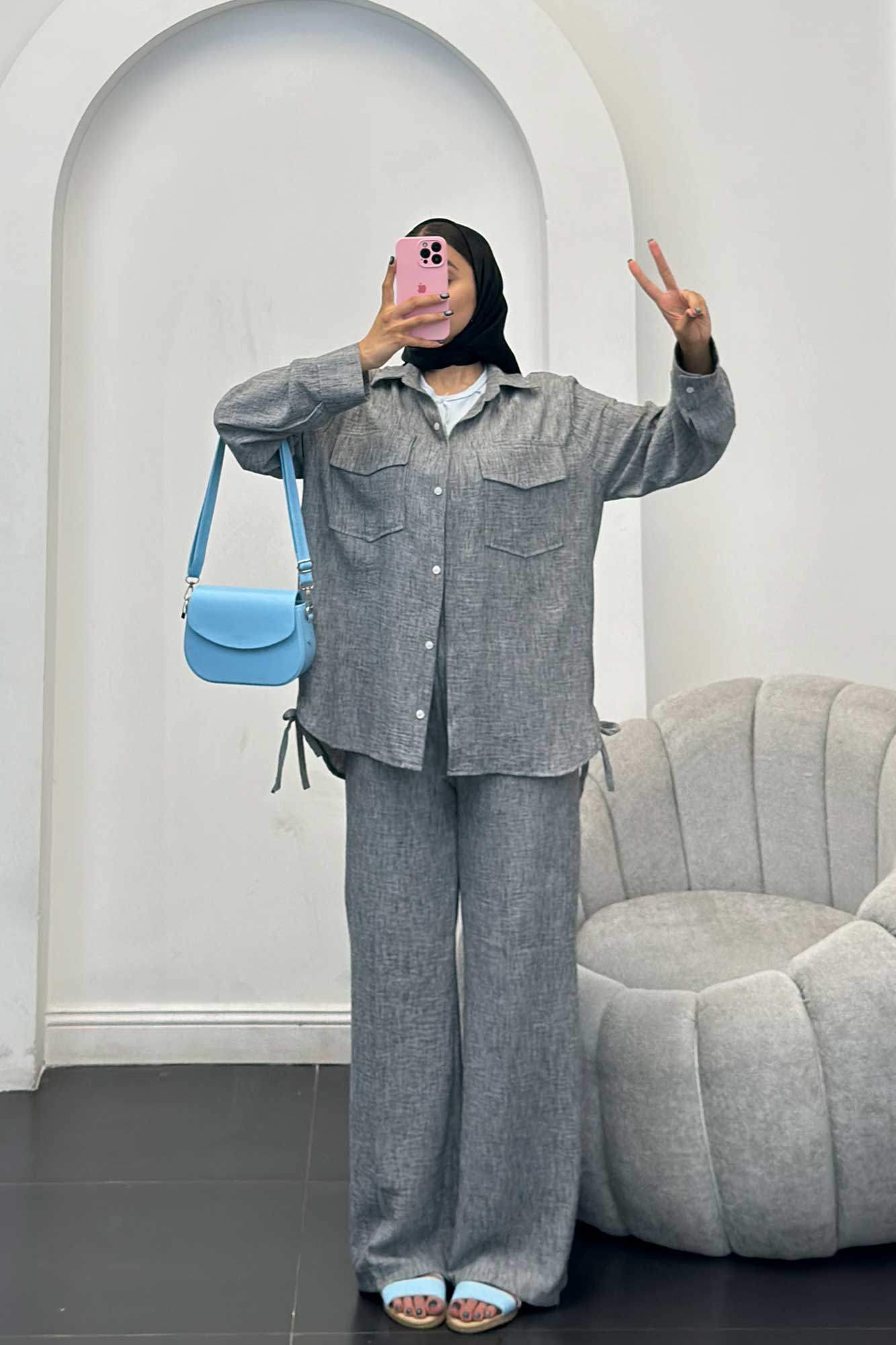 ست مانتو و شلوار شانتون برفکی بغل بنددار