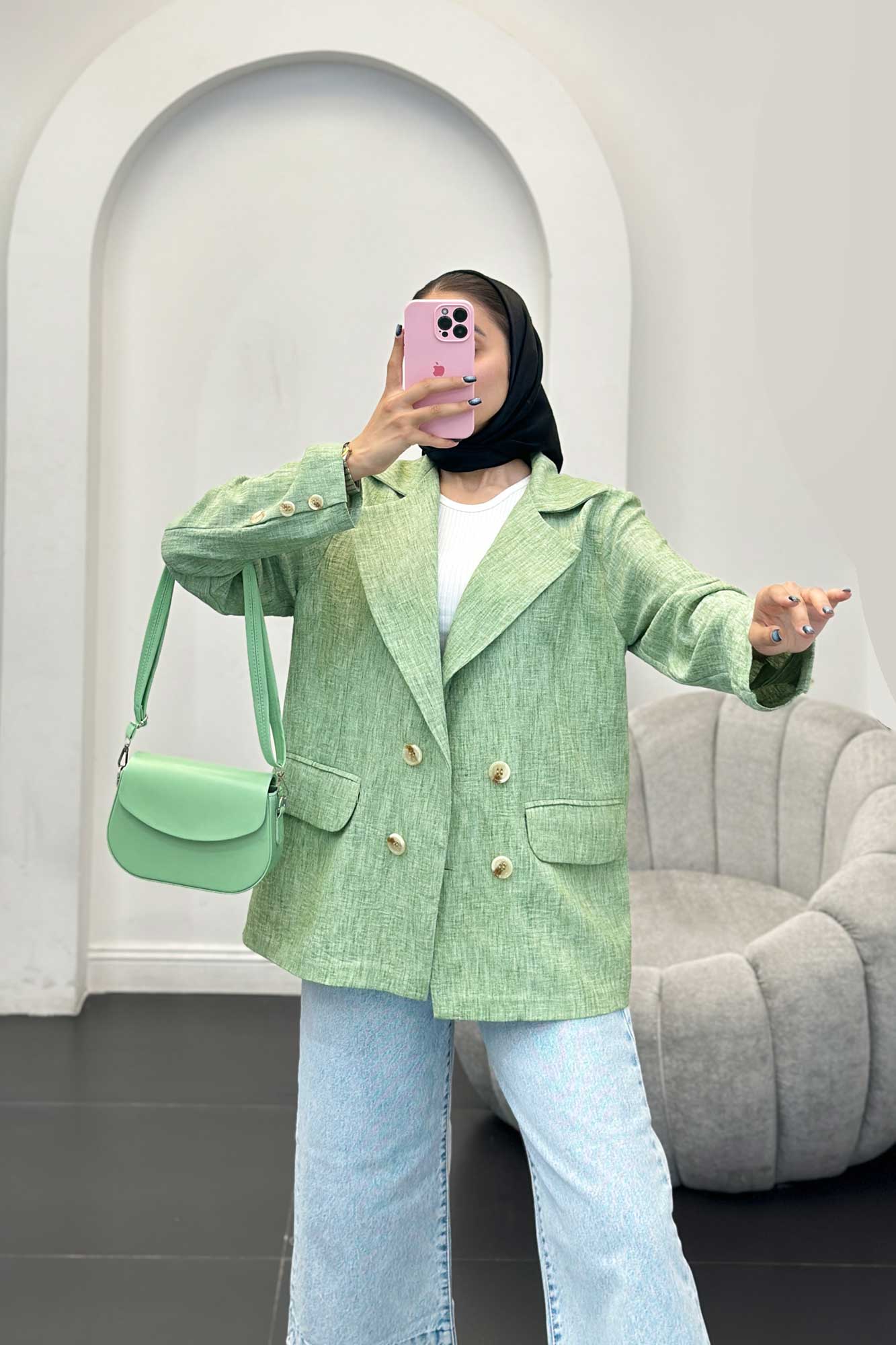 مانتو چهار دکمه شانتون برفکی رهام