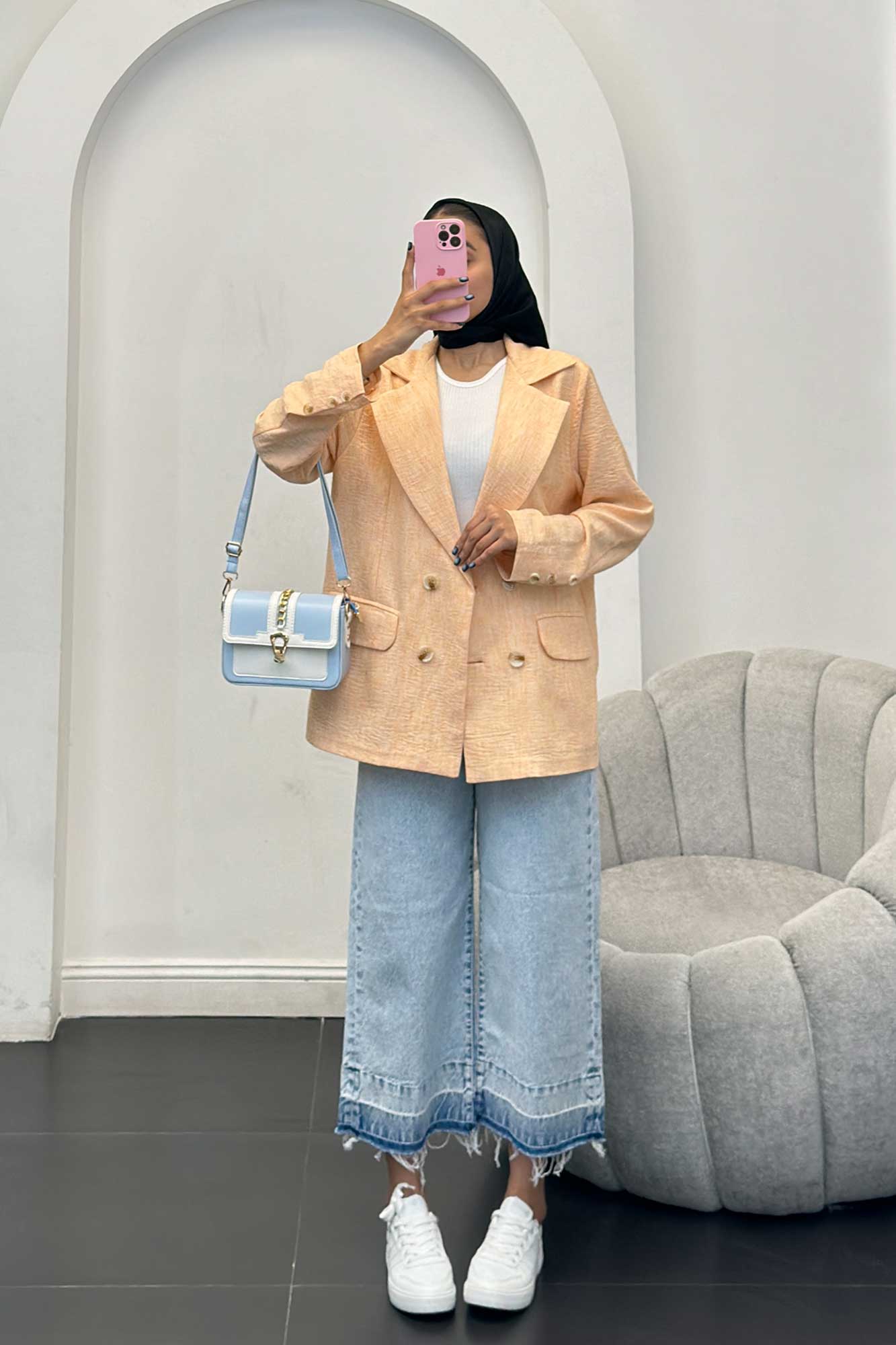 مانتو چهار دکمه شانتون برفکی رهام