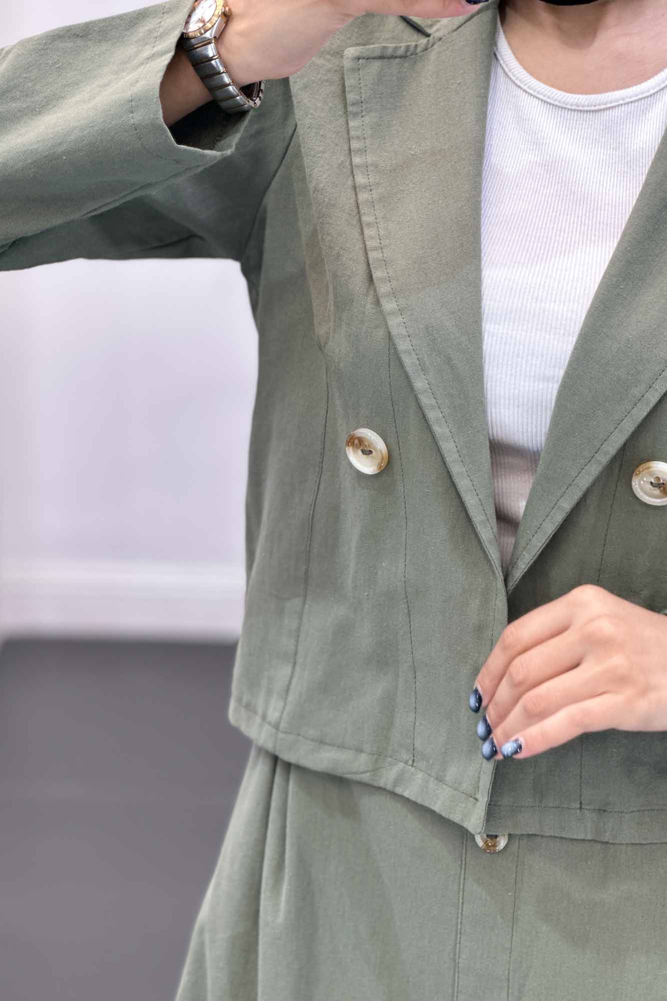 ست کت و دامن لینن تمام دکمه ویرا