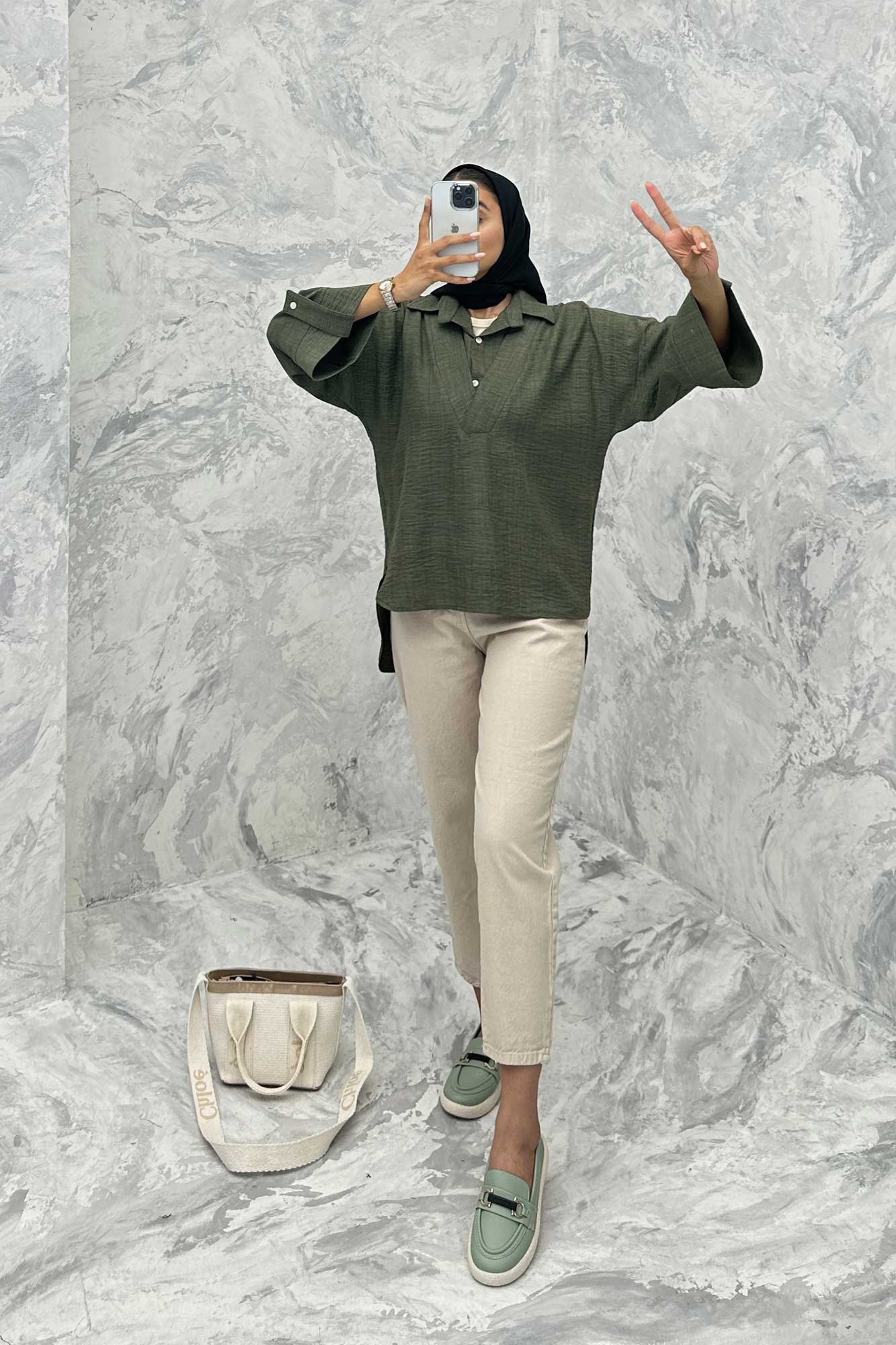 بلوز شانتون دو یقه پشت بلند