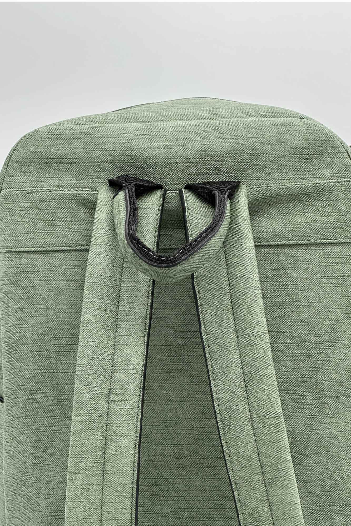 کوله ایستاده جلو دو جیب لی  1541