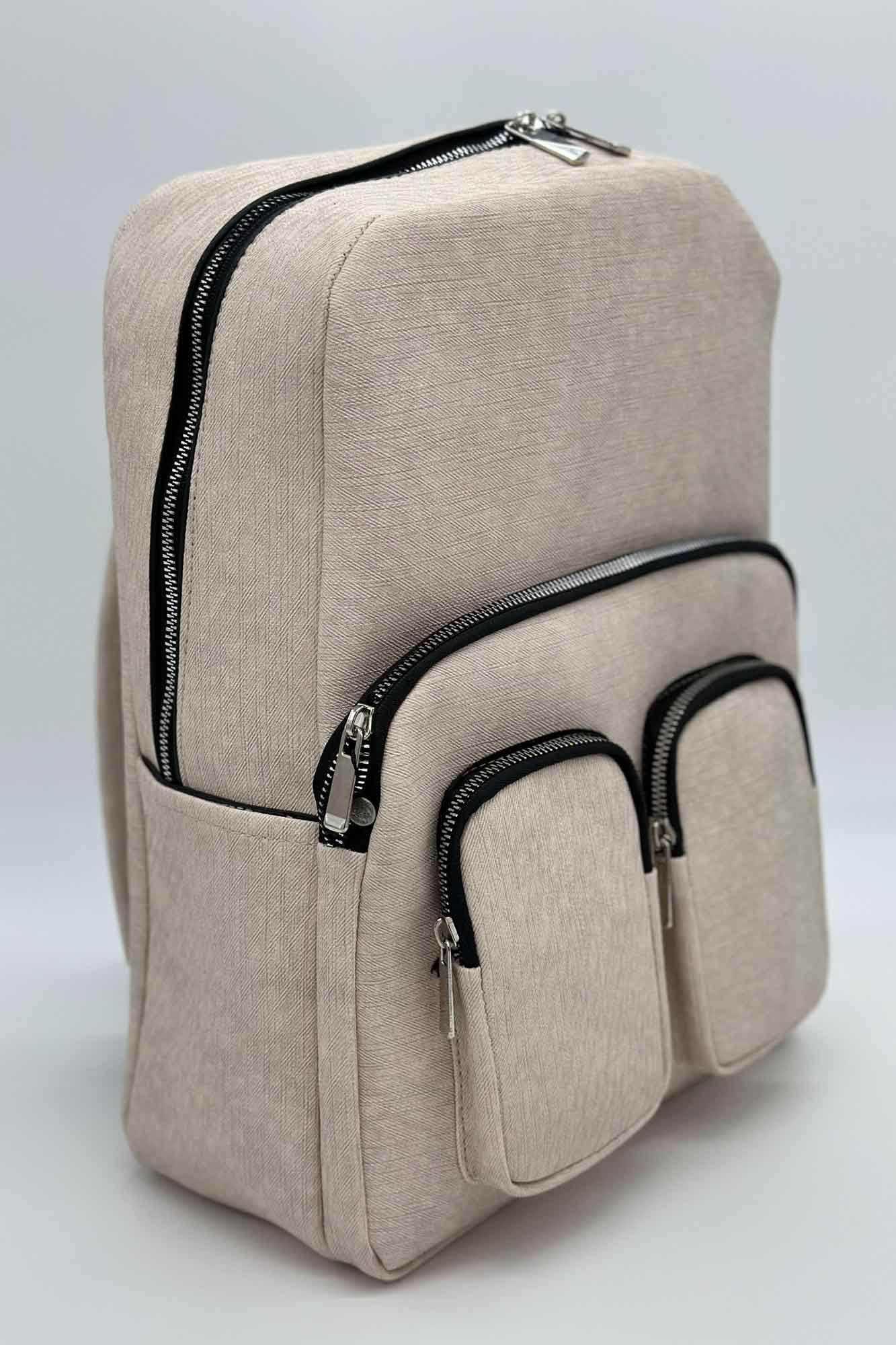 کوله ایستاده جلو دو جیب لی  1541