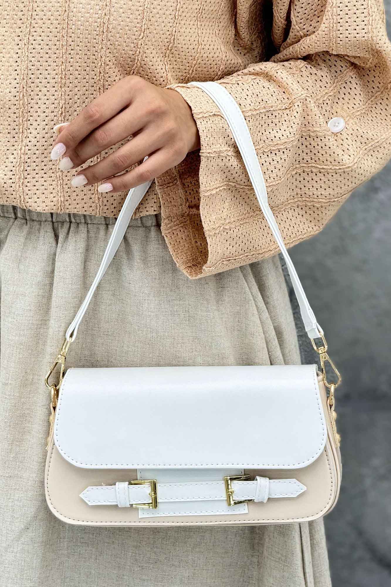 پاس سه خانه جلو سگک 1542