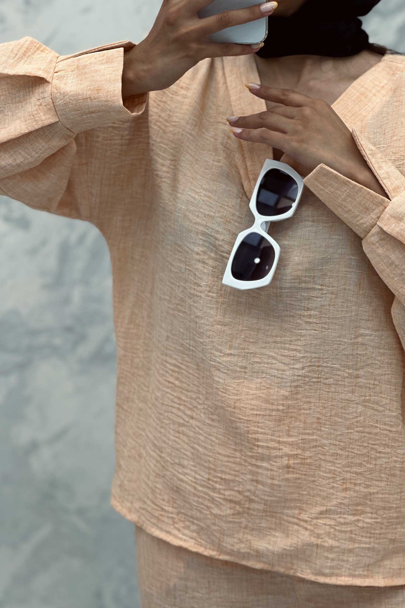 ست مانتو و شلوار یقه هفت شانتون برفکی پادینا