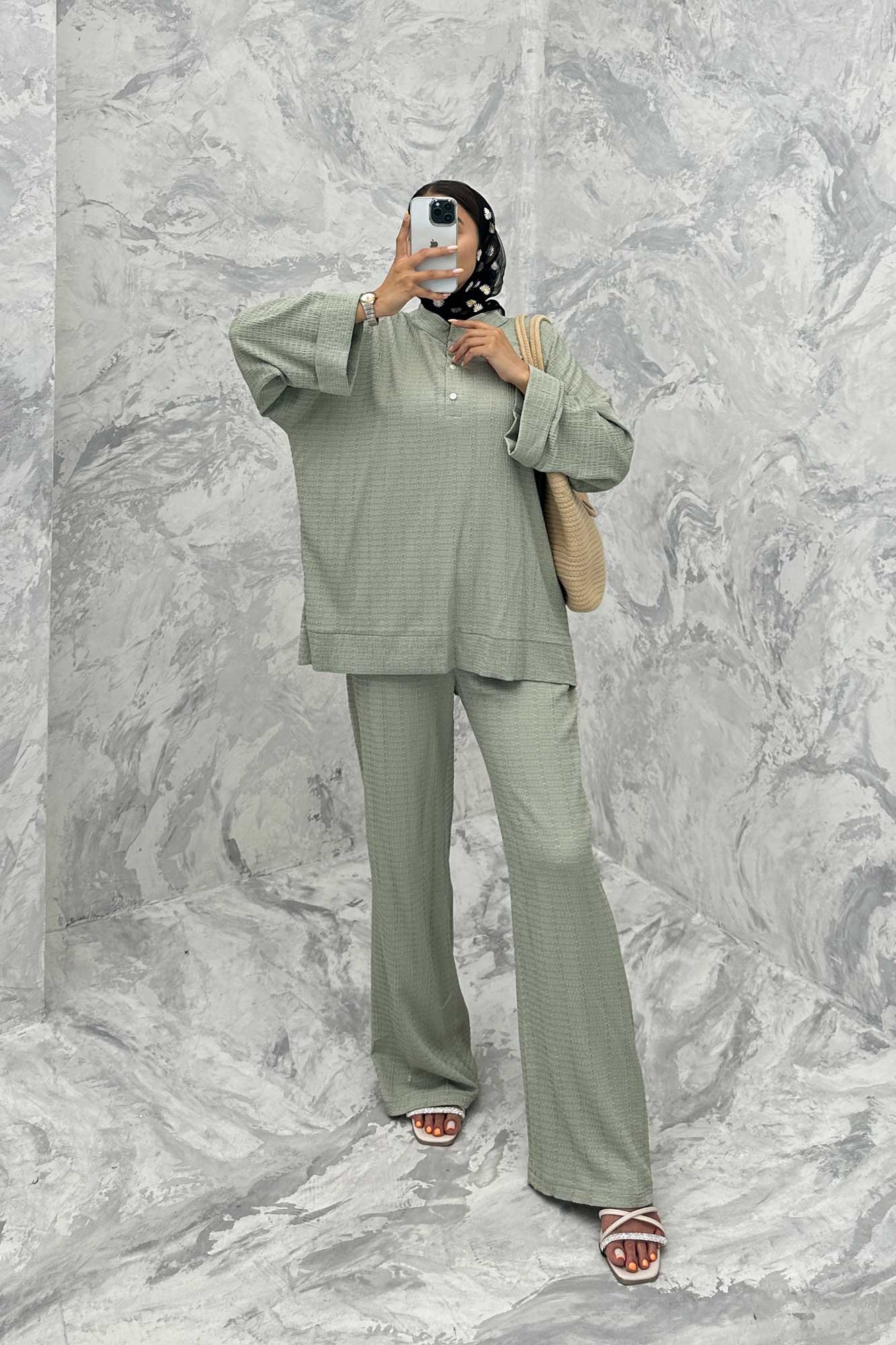 ست مانتو و شلوار یقه سه سانت نوا دو دکمه