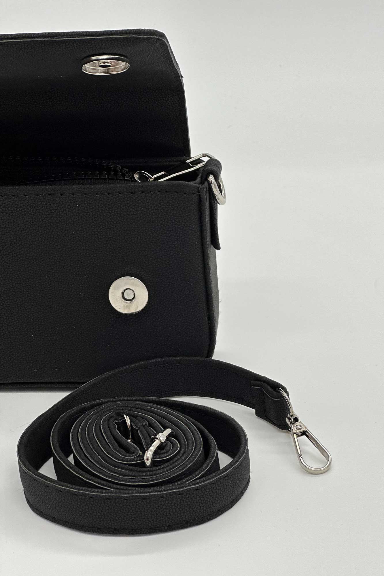 کیف پاسپورتی تک پل 1602