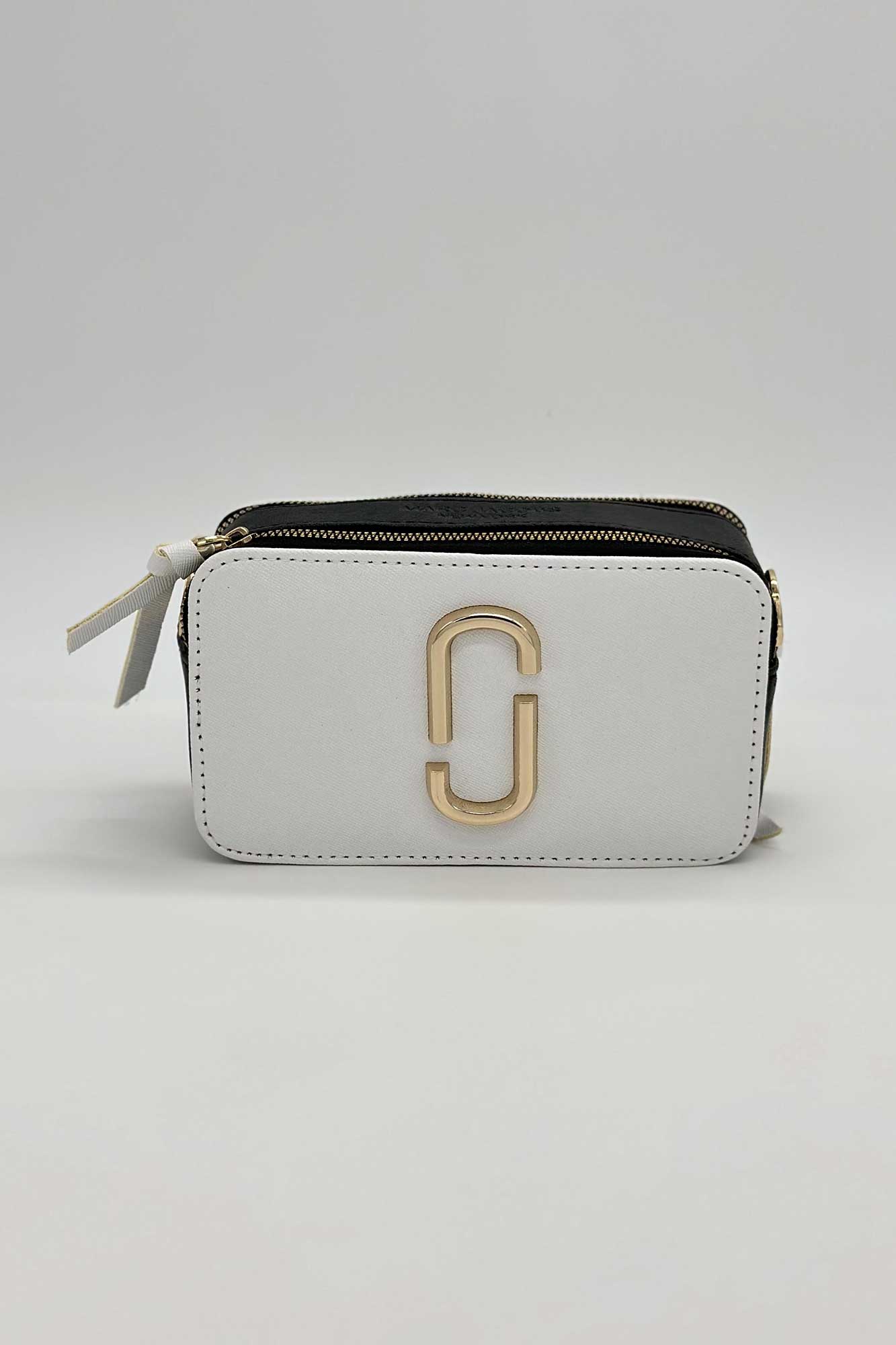 کیف صندوقی بند کنف 1588