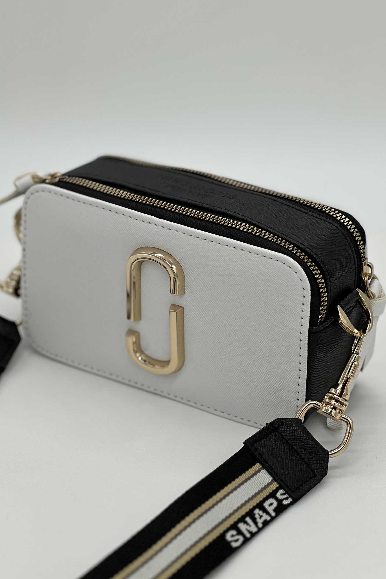 کیف صندوقی بند کنف 1588