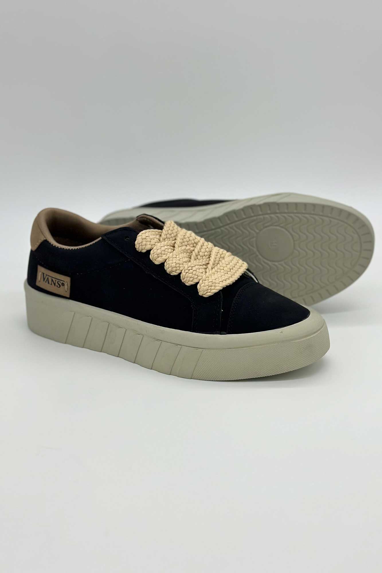 کتانی ونس لژدار برجسته