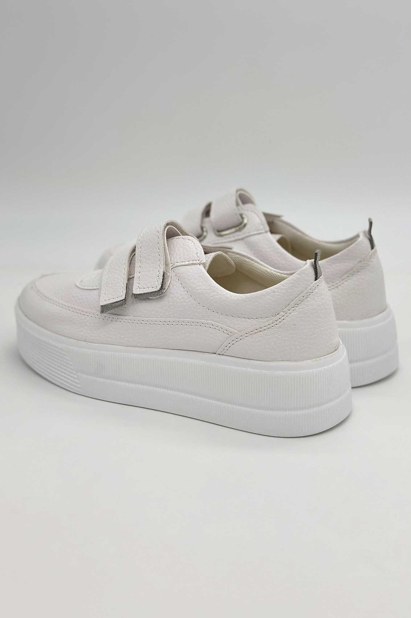 کتانی دو چسب لژدار شاهین