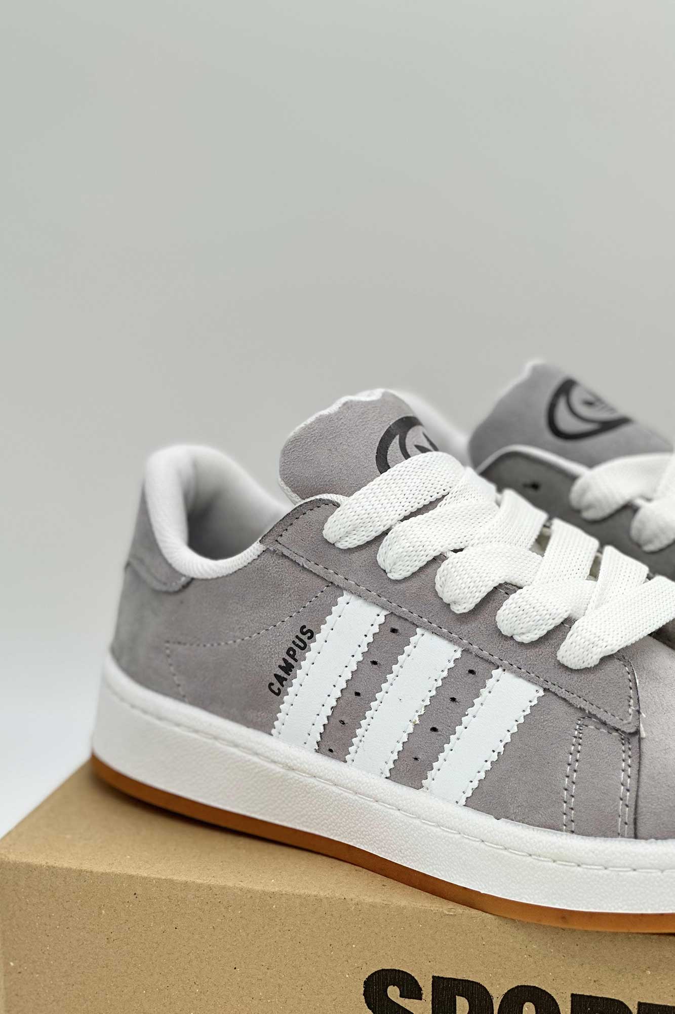 کتانی آدیداس جیر