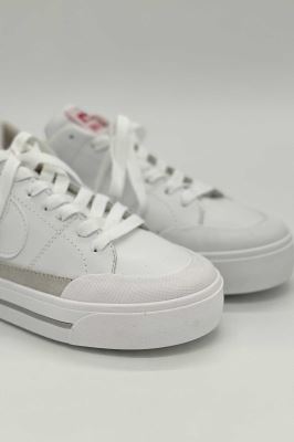 کتانی نایک زیره سفید