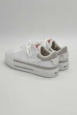 کتانی نایک زیره سفید