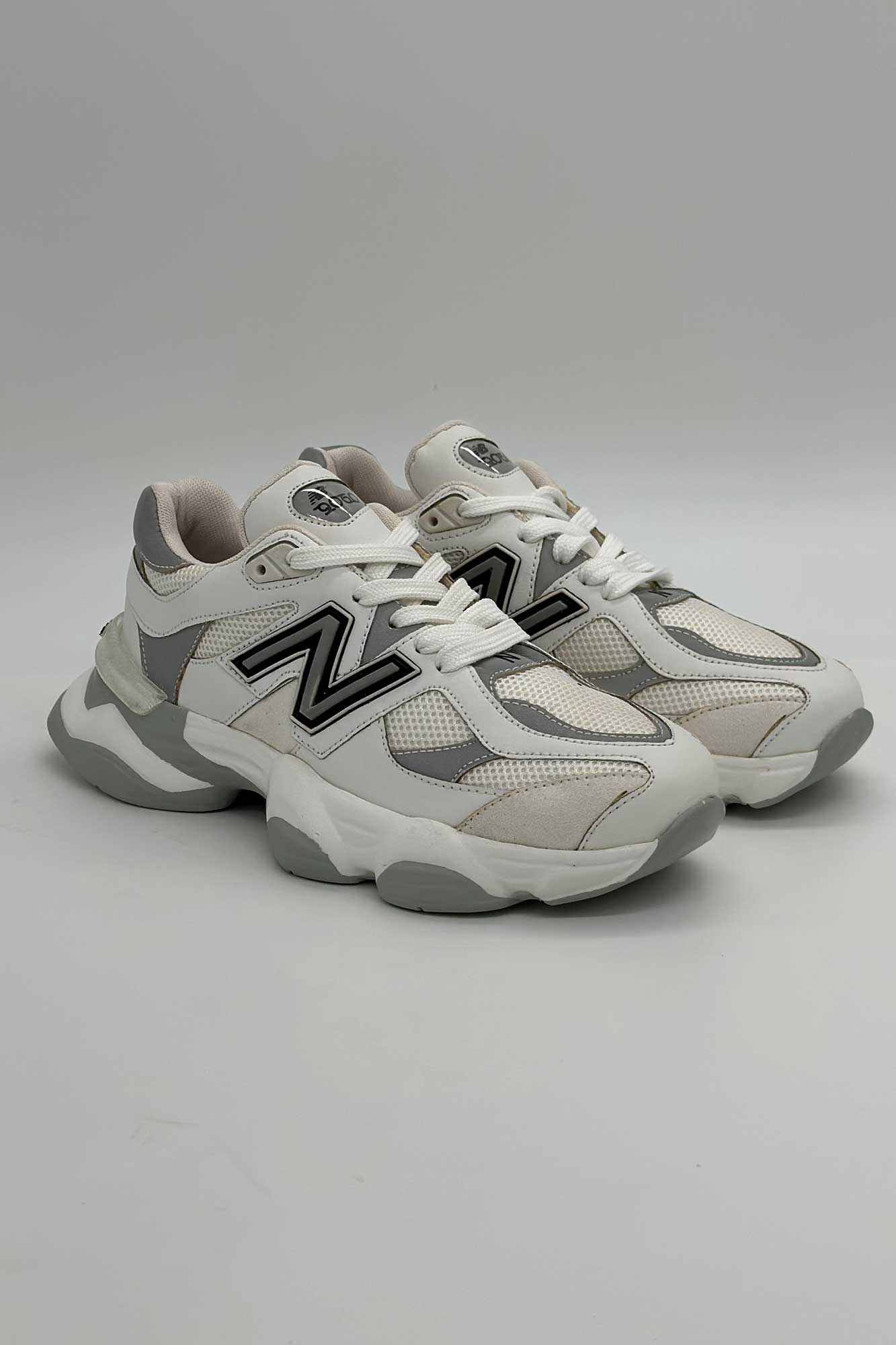 کتانی نیوبالانس پلاس