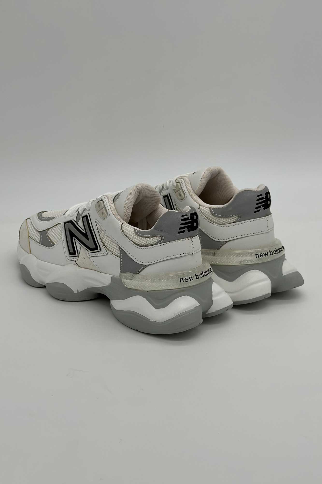 کتانی نیوبالانس پلاس