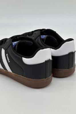 کتانی آدیداس سه خط