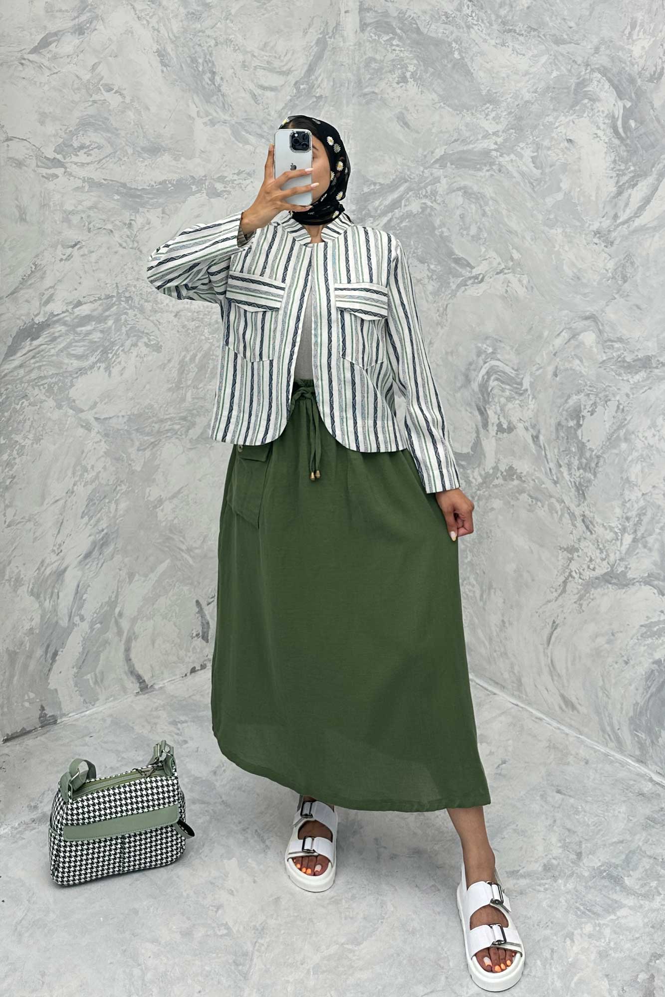 کت کوتاه پایین هلال یقه دیپلمات جودون