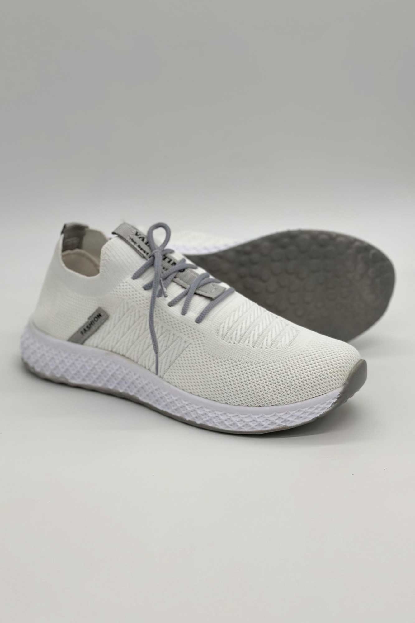 کتانی جورابی بافت ولنتینو