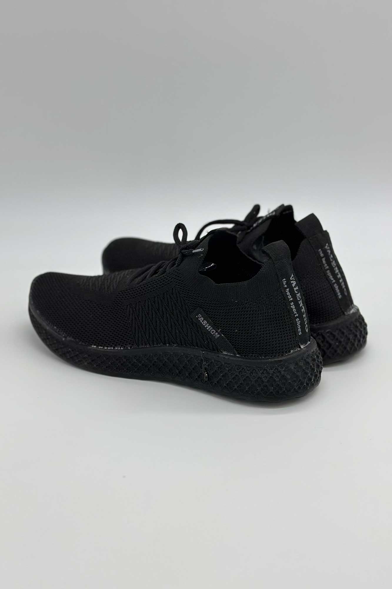 کتانی جورابی بافت ولنتینو