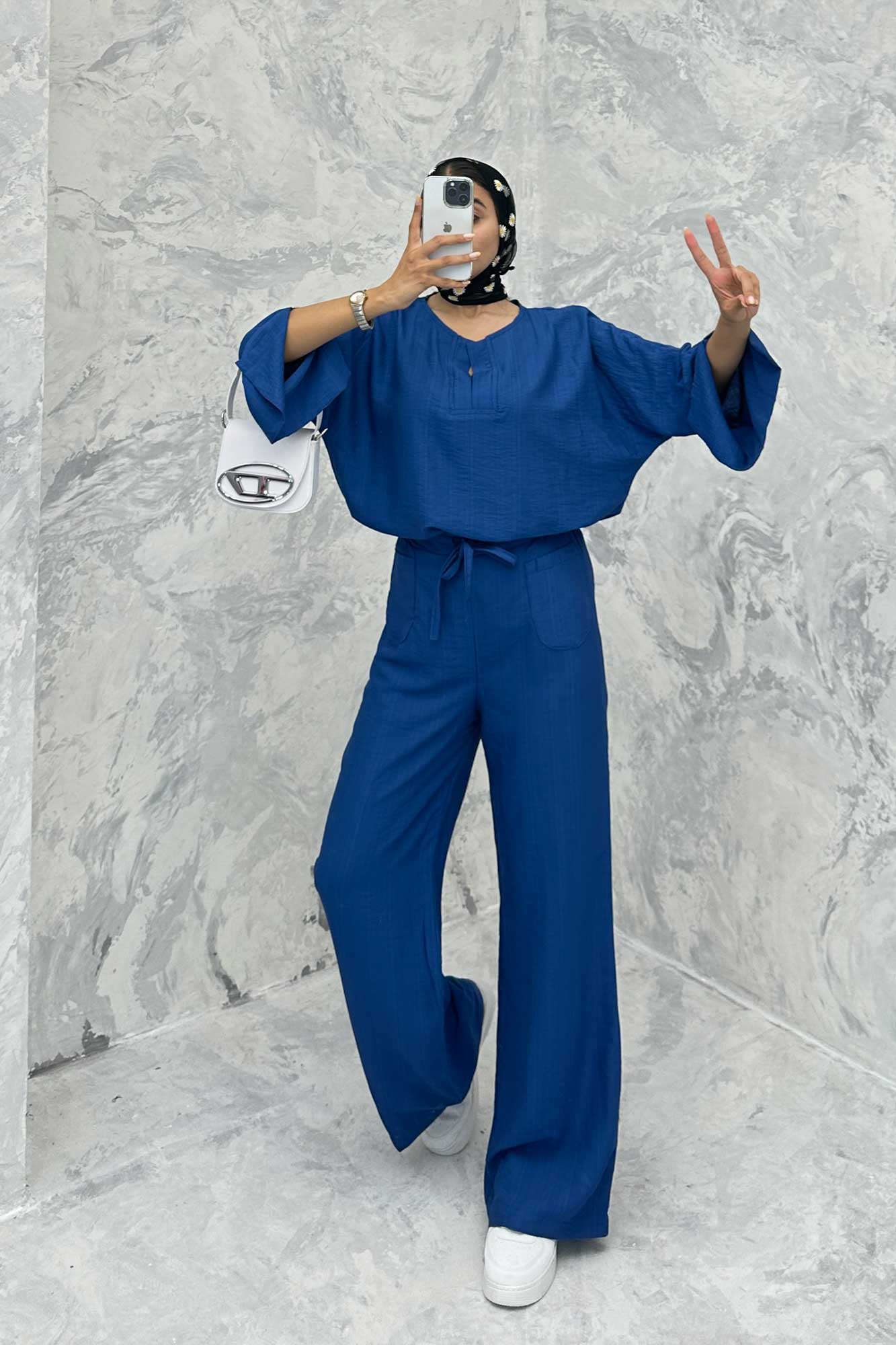 ست مانتو و شلوار یقه چاکدار بابوس