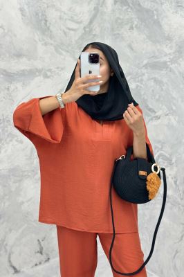 ست مانتو و شلوار یقه چاکدار بابوس