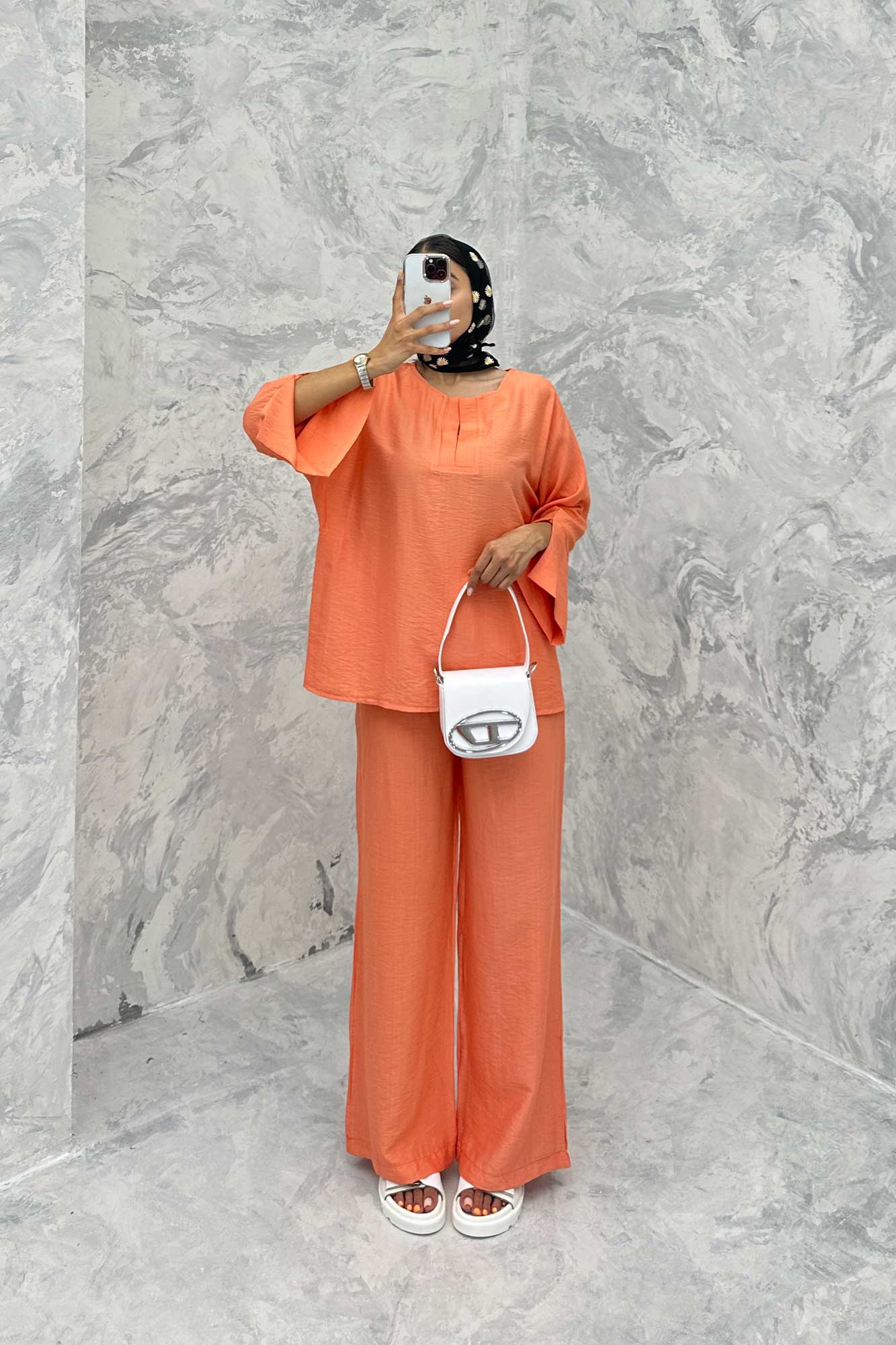 ست مانتو و شلوار یقه چاکدار بابوس