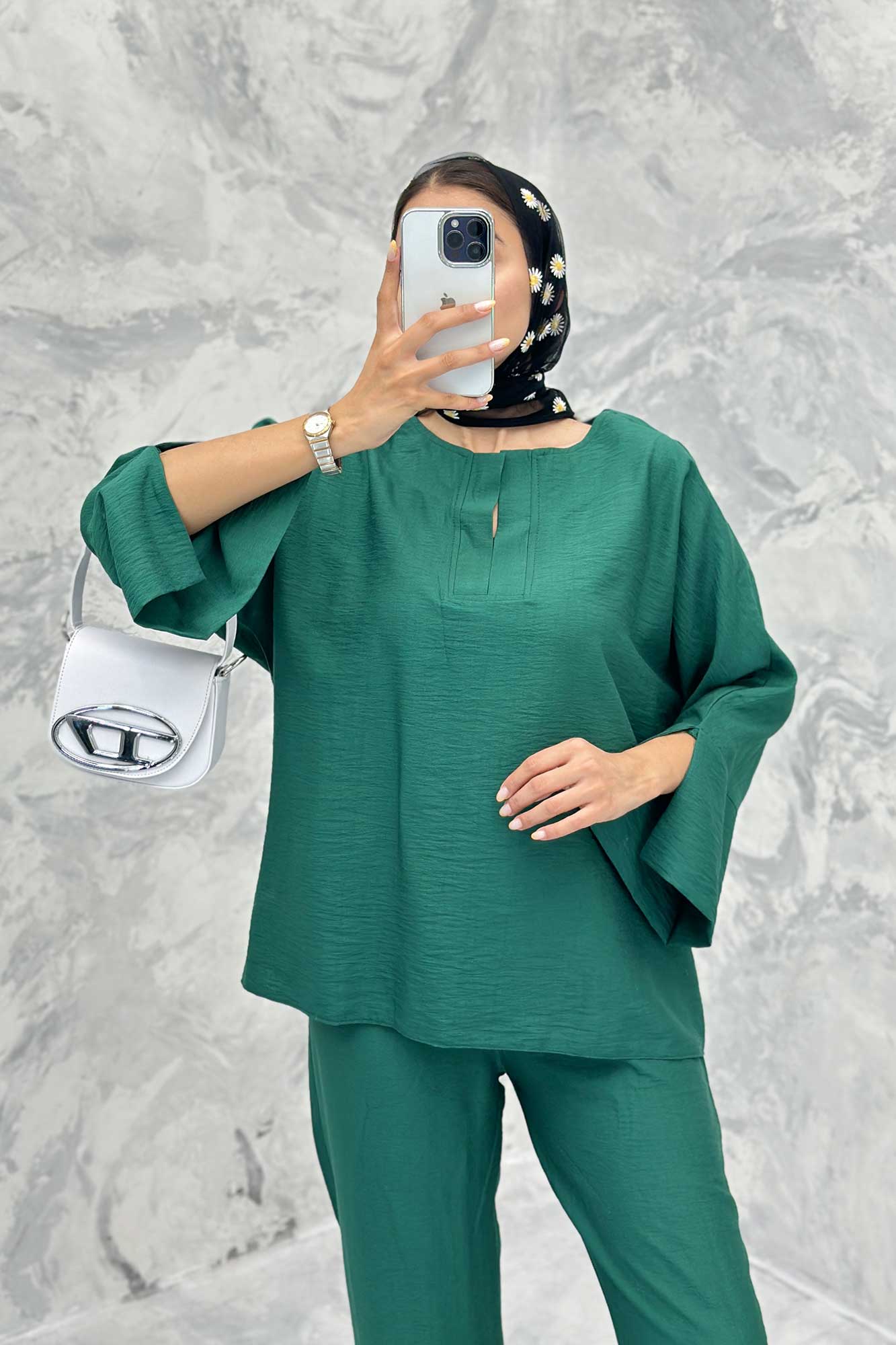 ست مانتو و شلوار یقه چاکدار بابوس