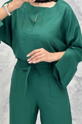 ست مانتو و شلوار یقه چاکدار بابوس