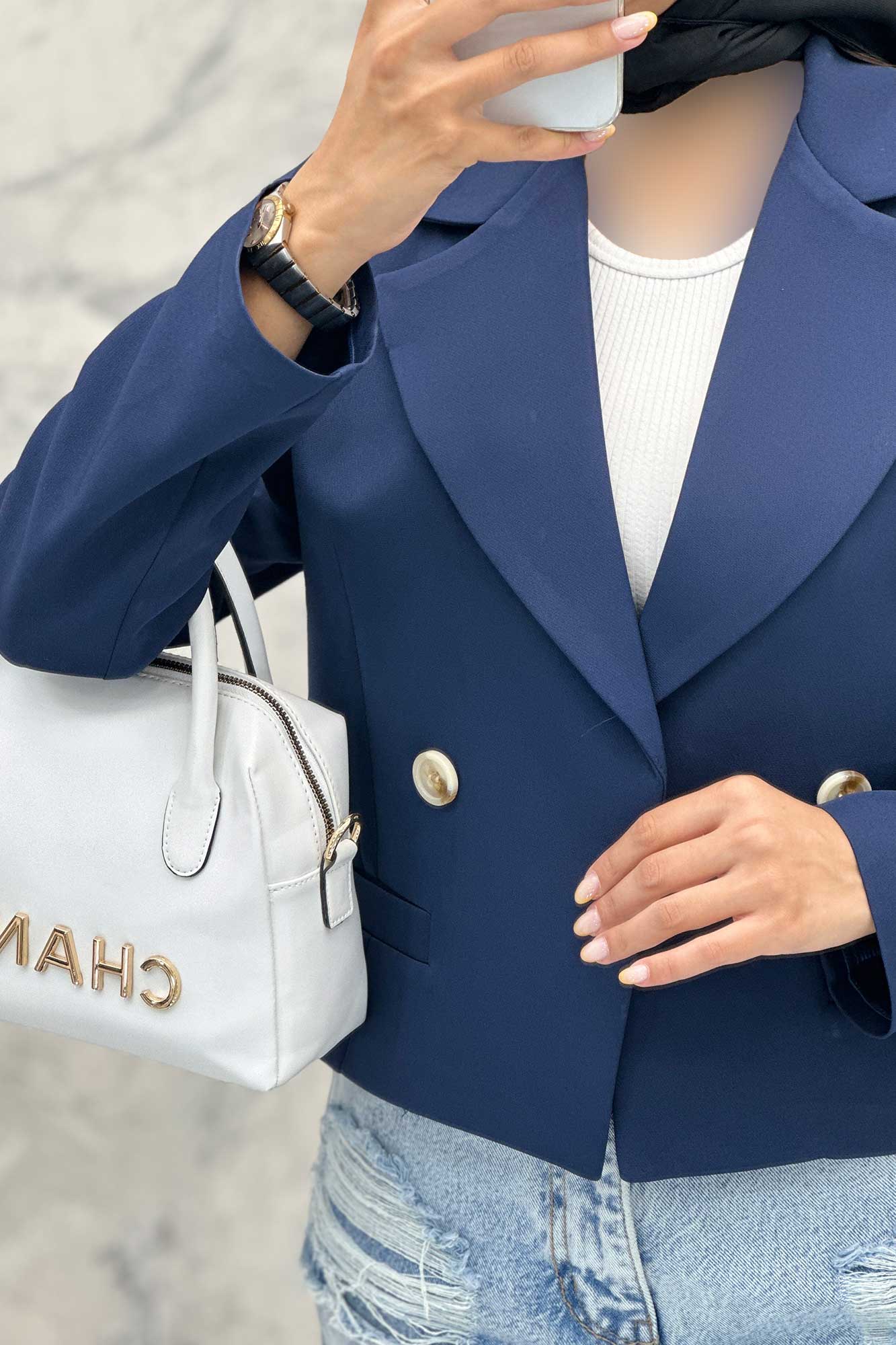 کت کراپ یقه بلیزر پهن مازراتی