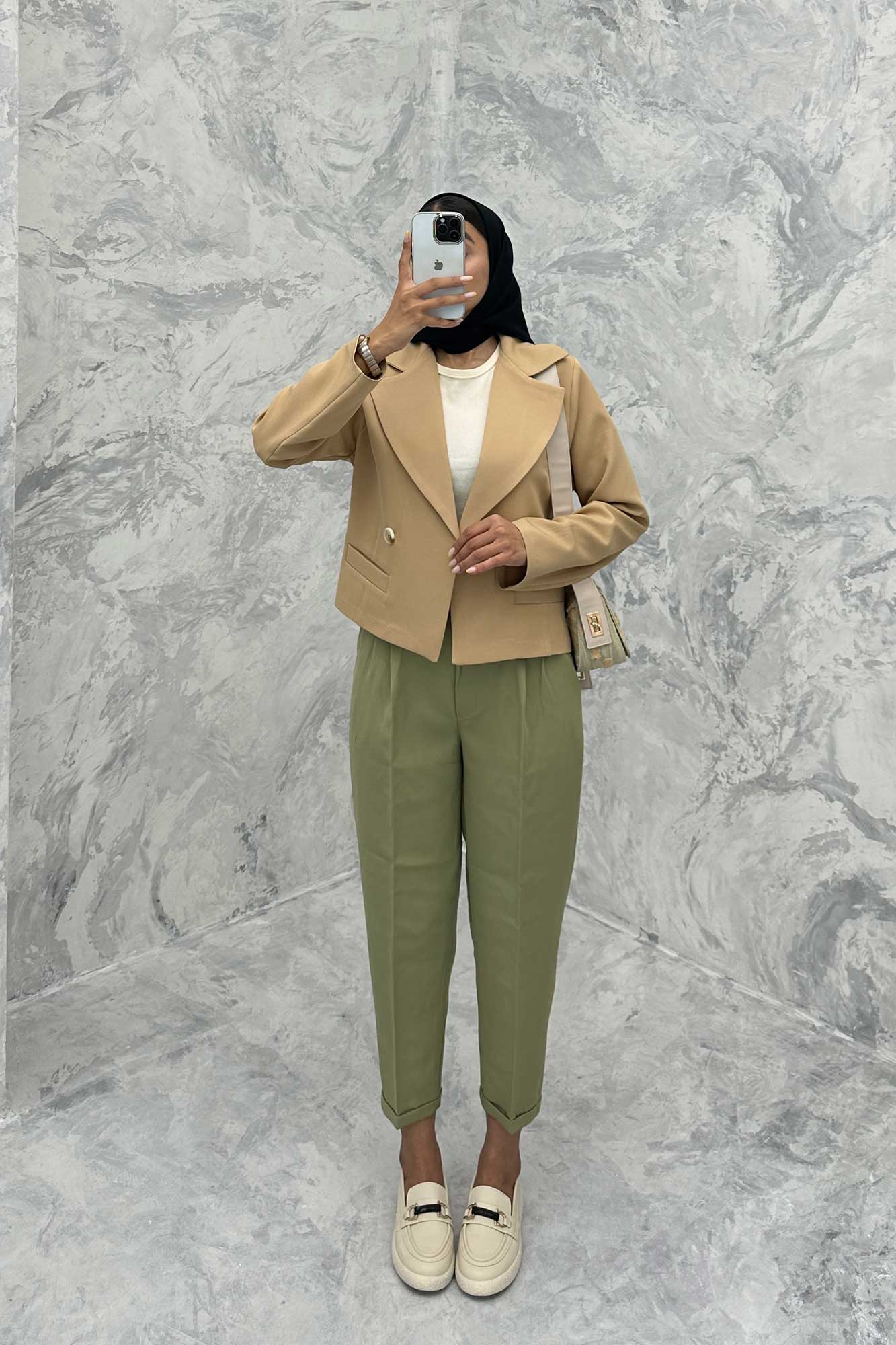 کت کراپ یقه بلیزر پهن مازراتی