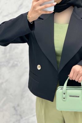 کت کراپ یقه بلیزر پهن مازراتی