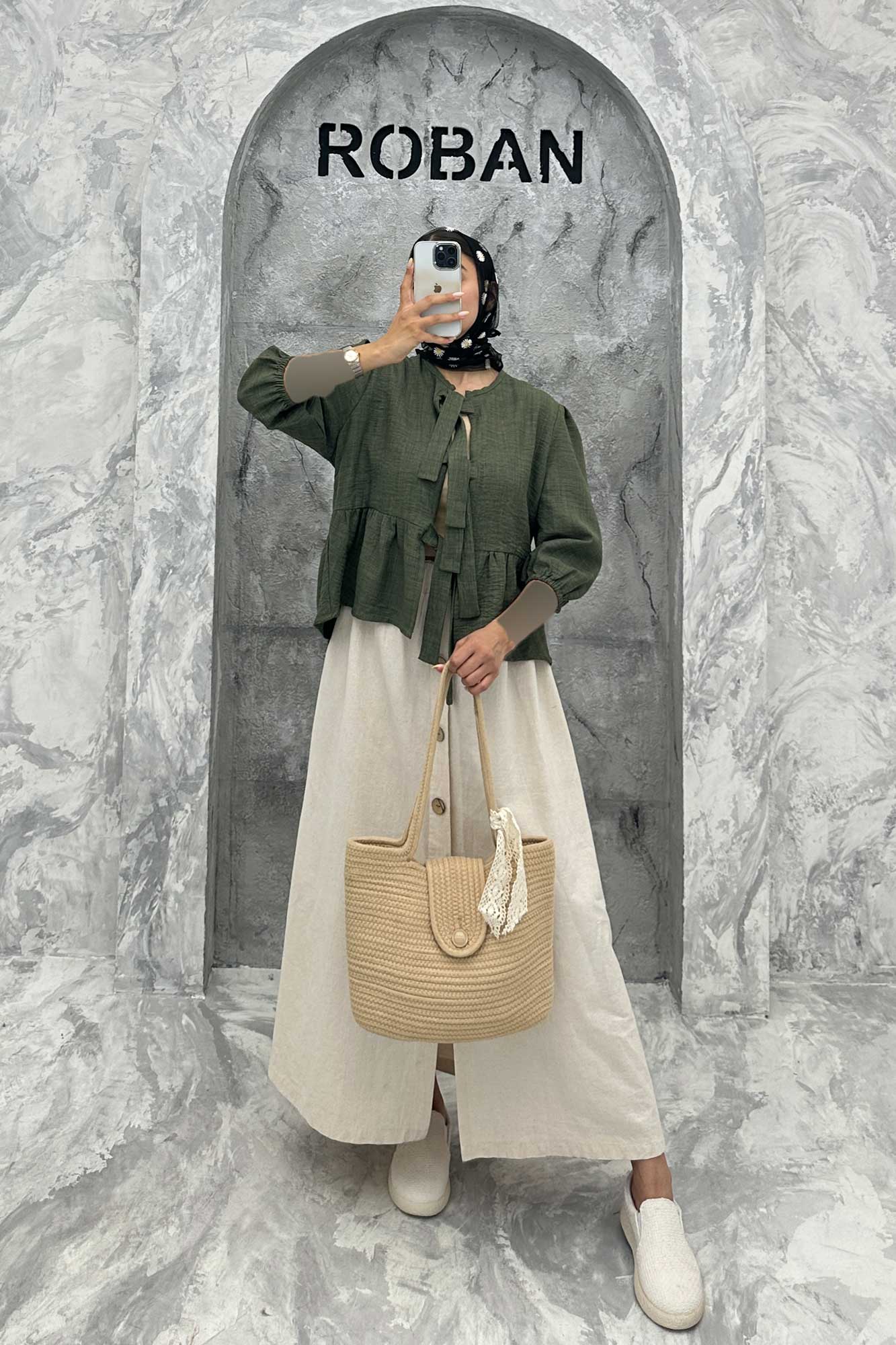 مانتو عروسکی سه بند پهن شانتون