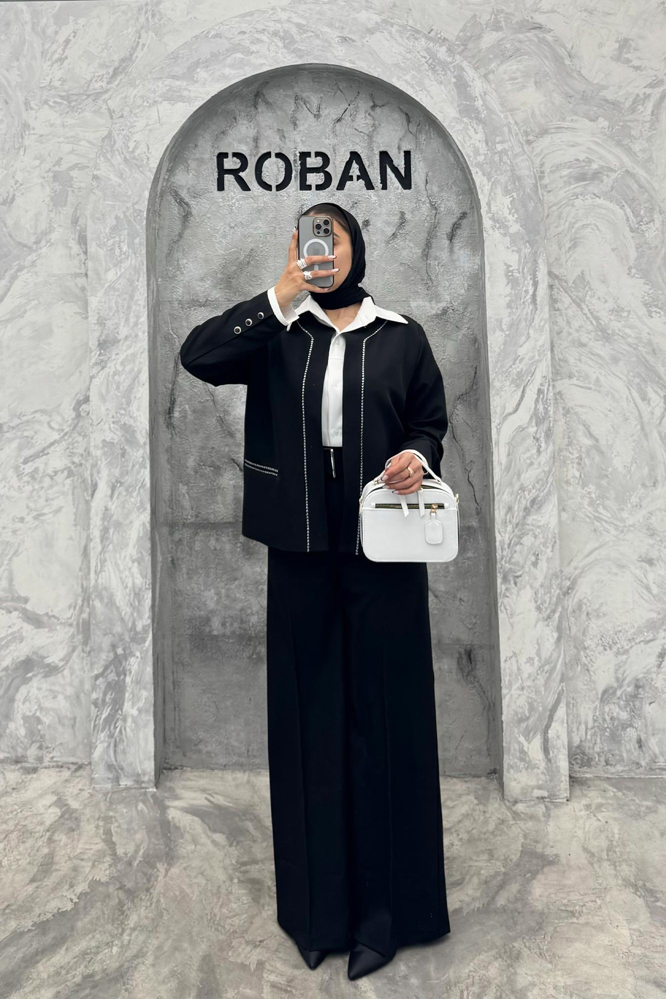 کت خرجکار مازراتی آدنا