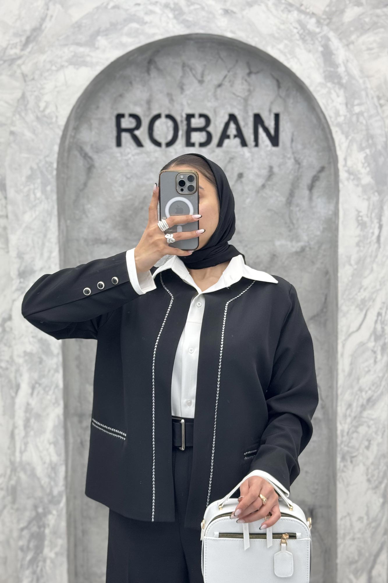 کت خرجکار مازراتی آدنا