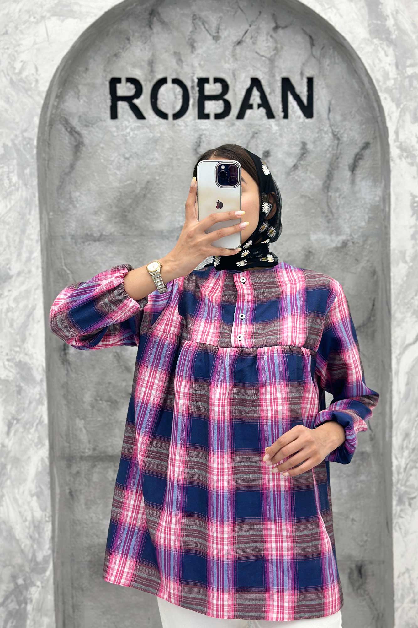 مانتو جلو بسته چهارخانه پشت دکمه