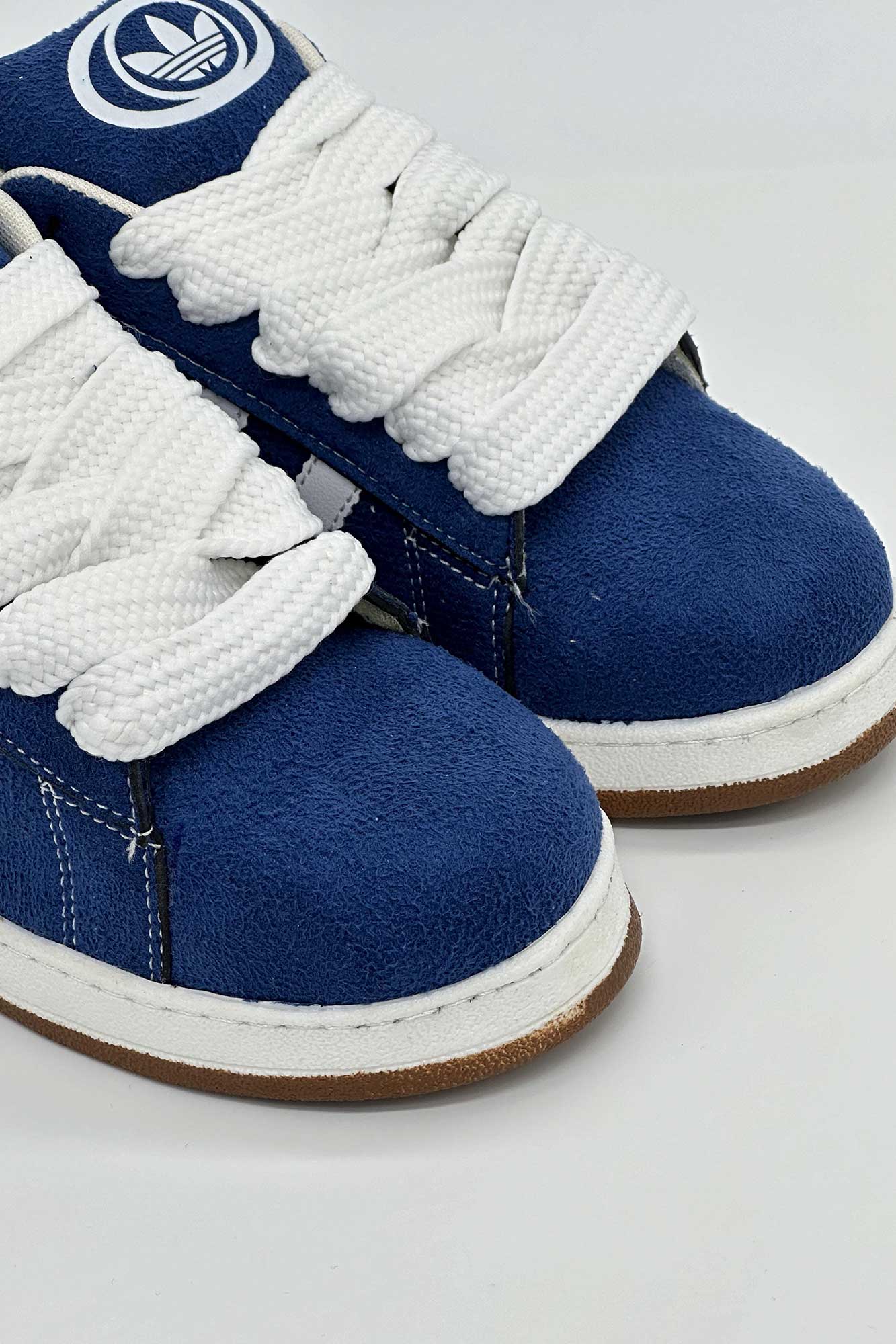 کتانی آدیداس کامپوس