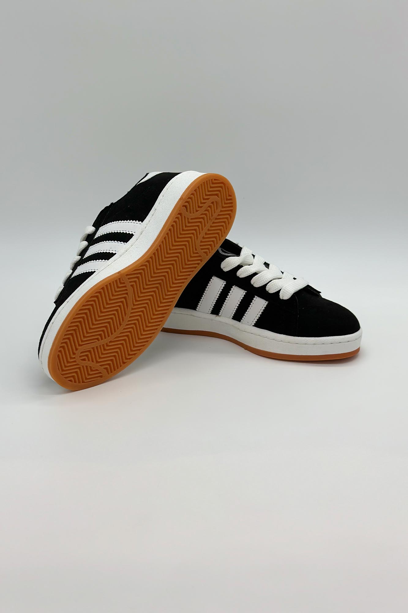 کتانی آدیداس کامپوس