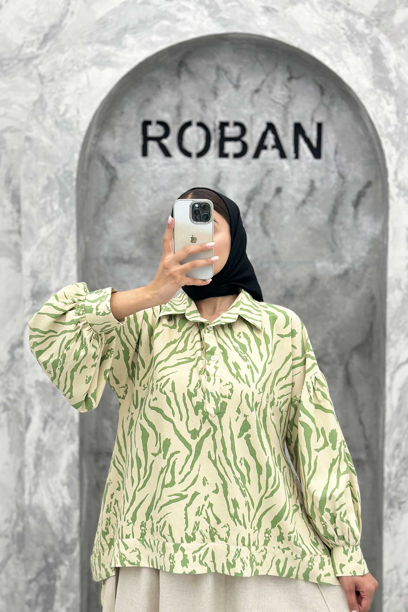 مانتو پشت بلند یقه بلیطی آستین چین ریفا