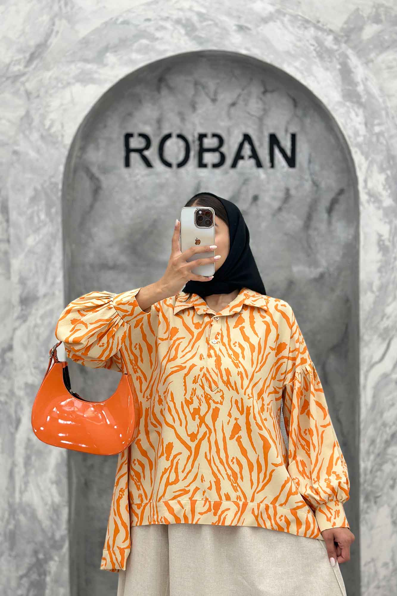 مانتو پشت بلند یقه بلیطی آستین چین ریفا