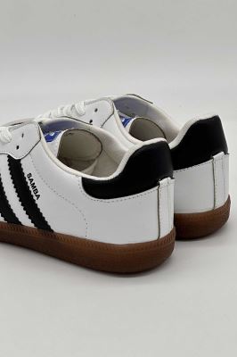 کتانی آدیداس سه خط