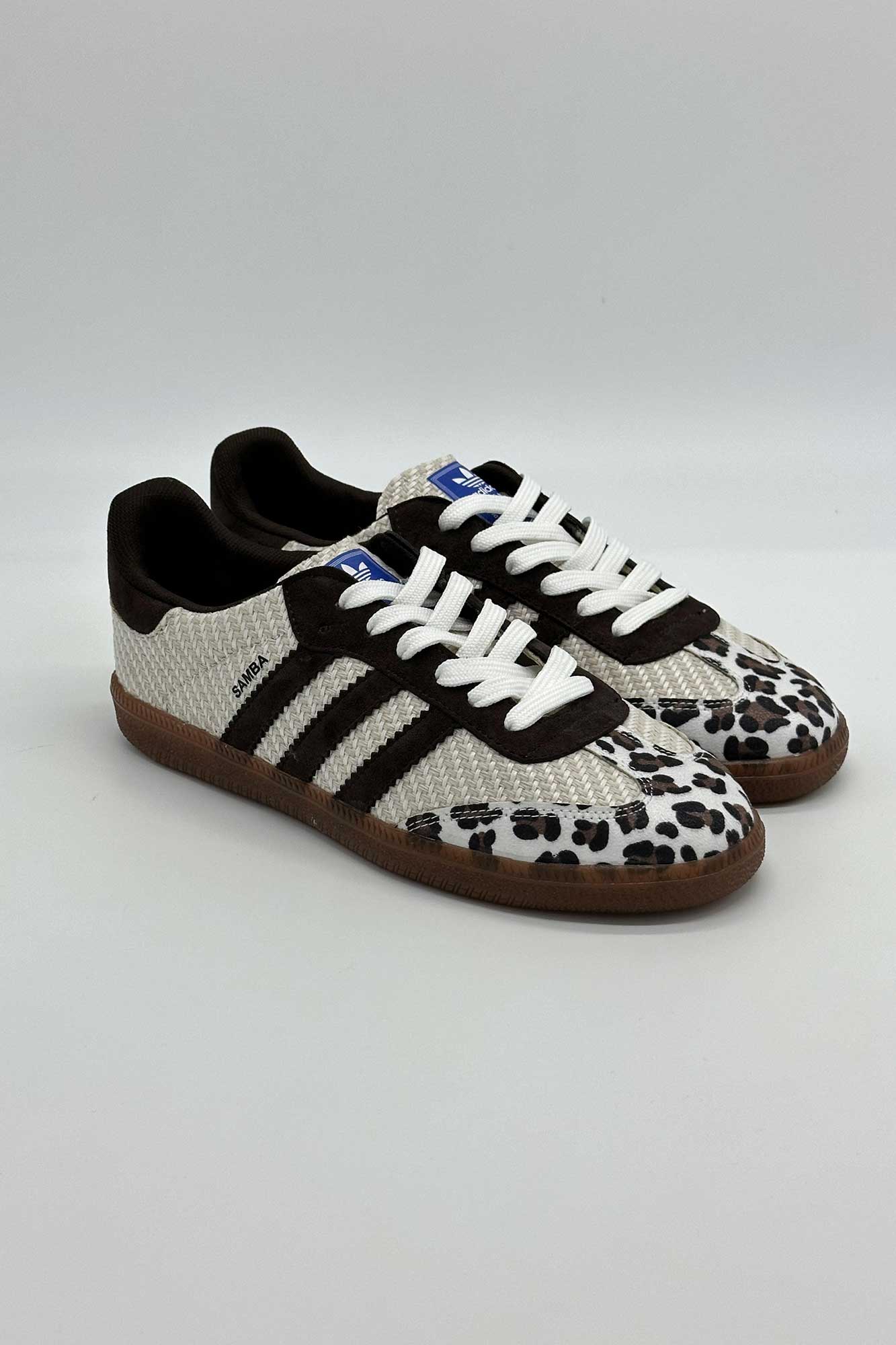 کتانی آدیداس سه خط