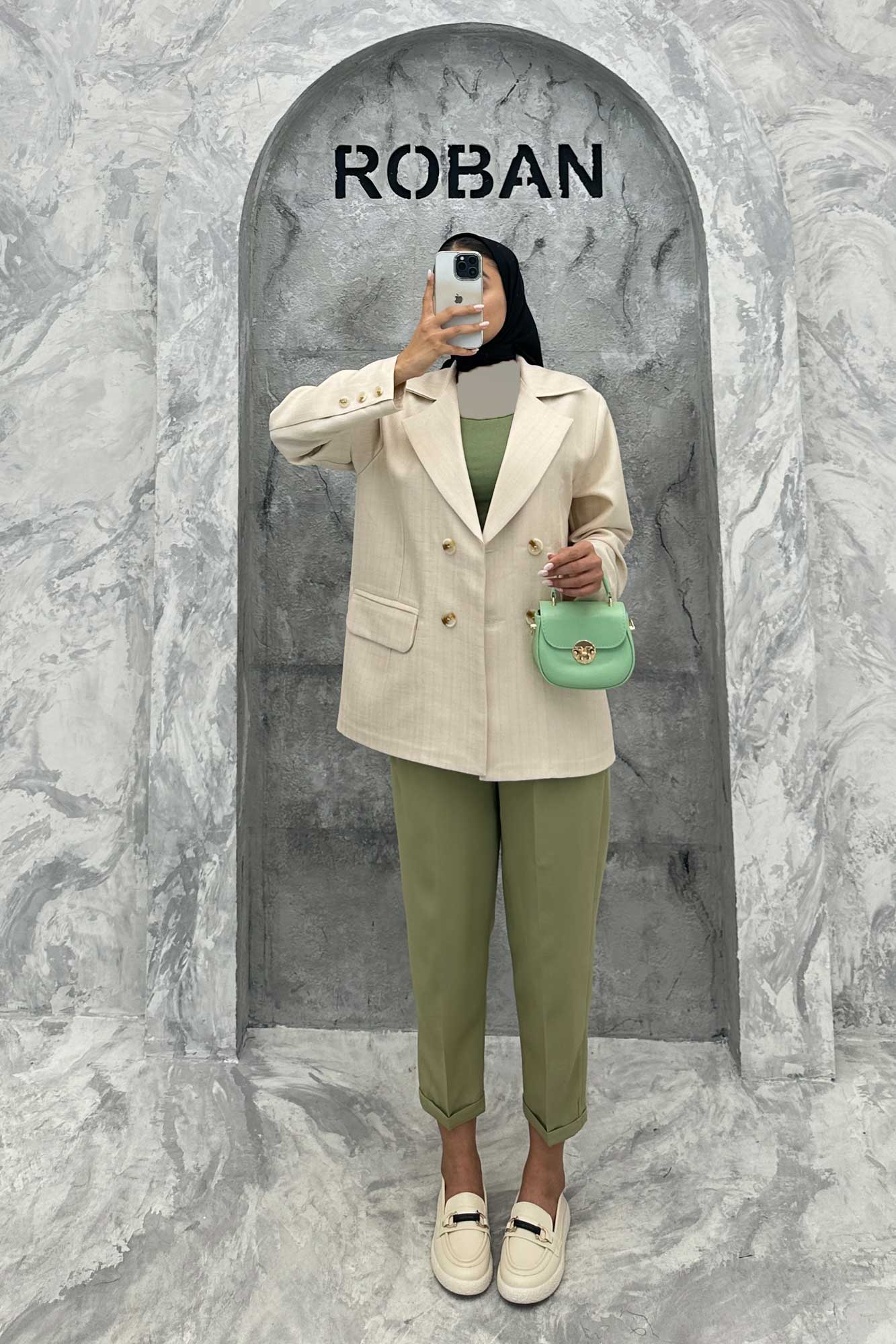 مانتو کتی چهار دکمه شانتون خطی