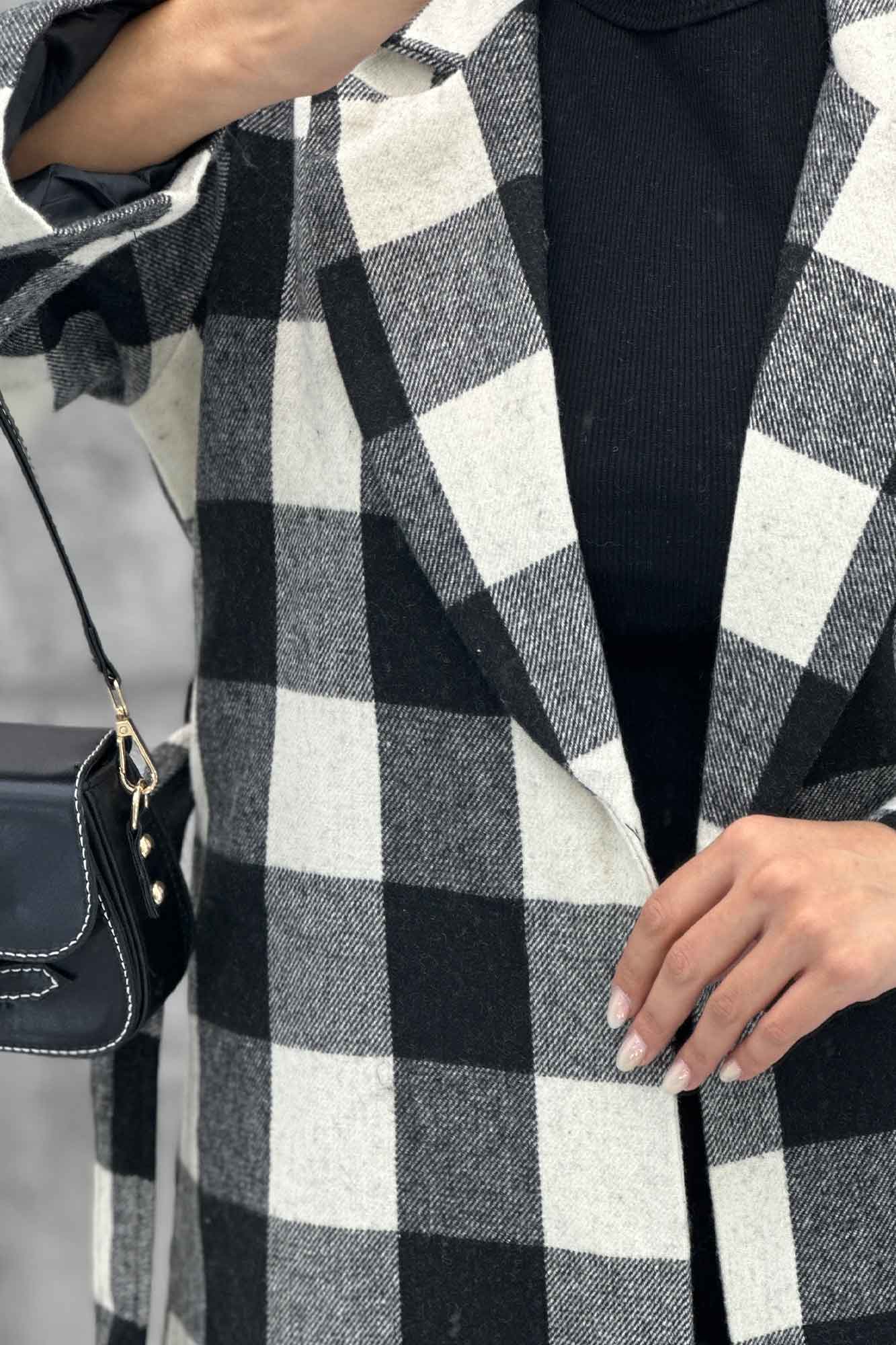 پالتو فوتر چهارخانه بلند 