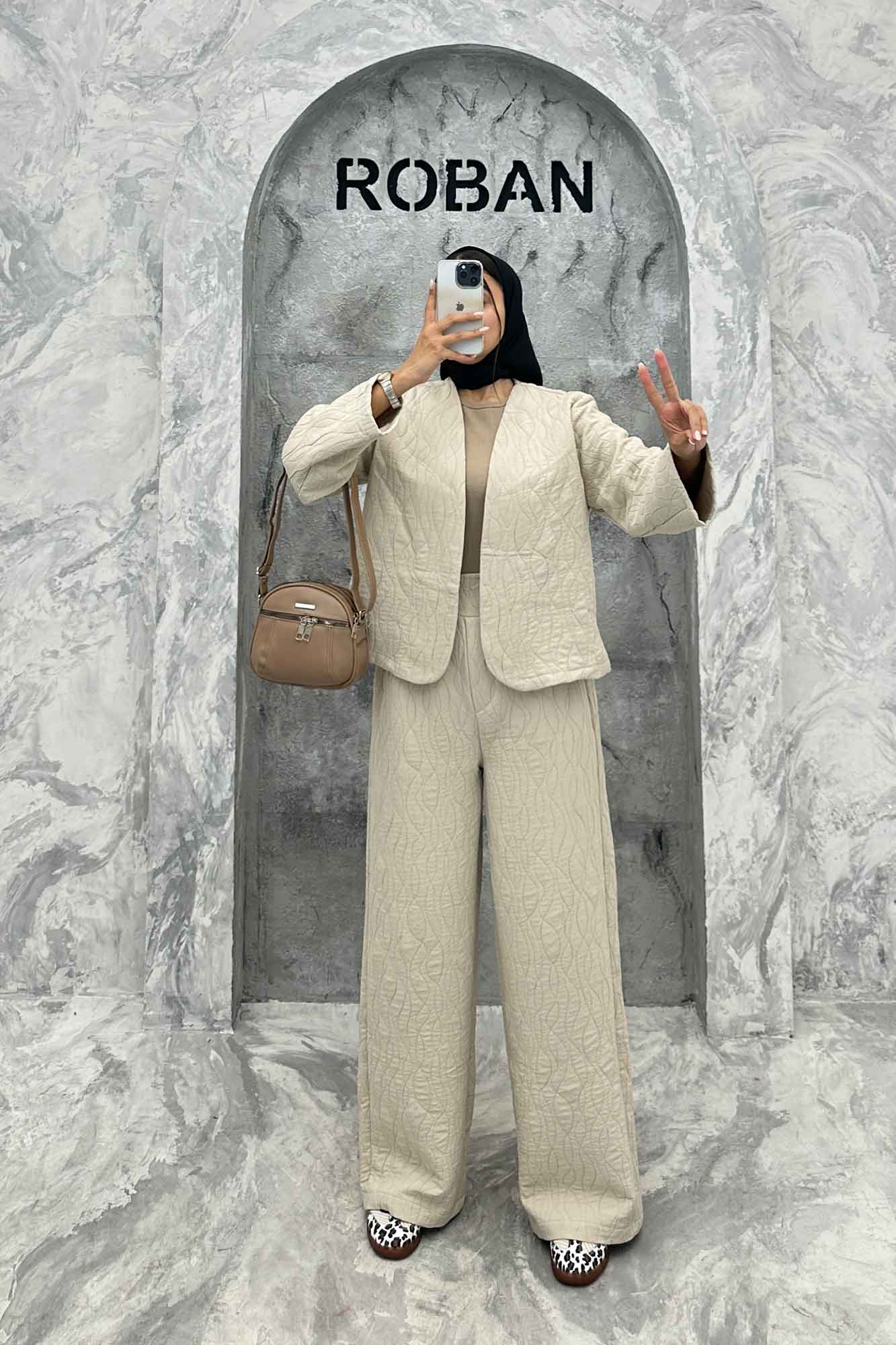 ست مانتو و شلوار فریال موجی