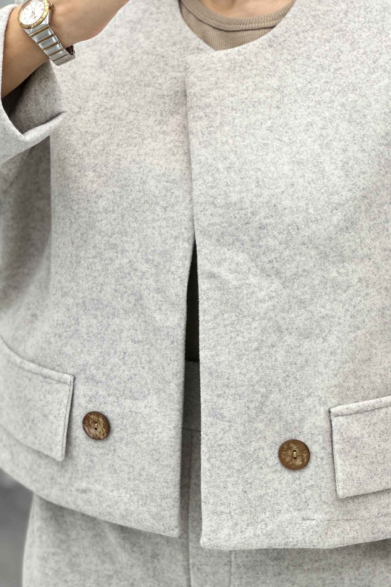 ست کت و شلوار بگ فوتر دکمه چوبی