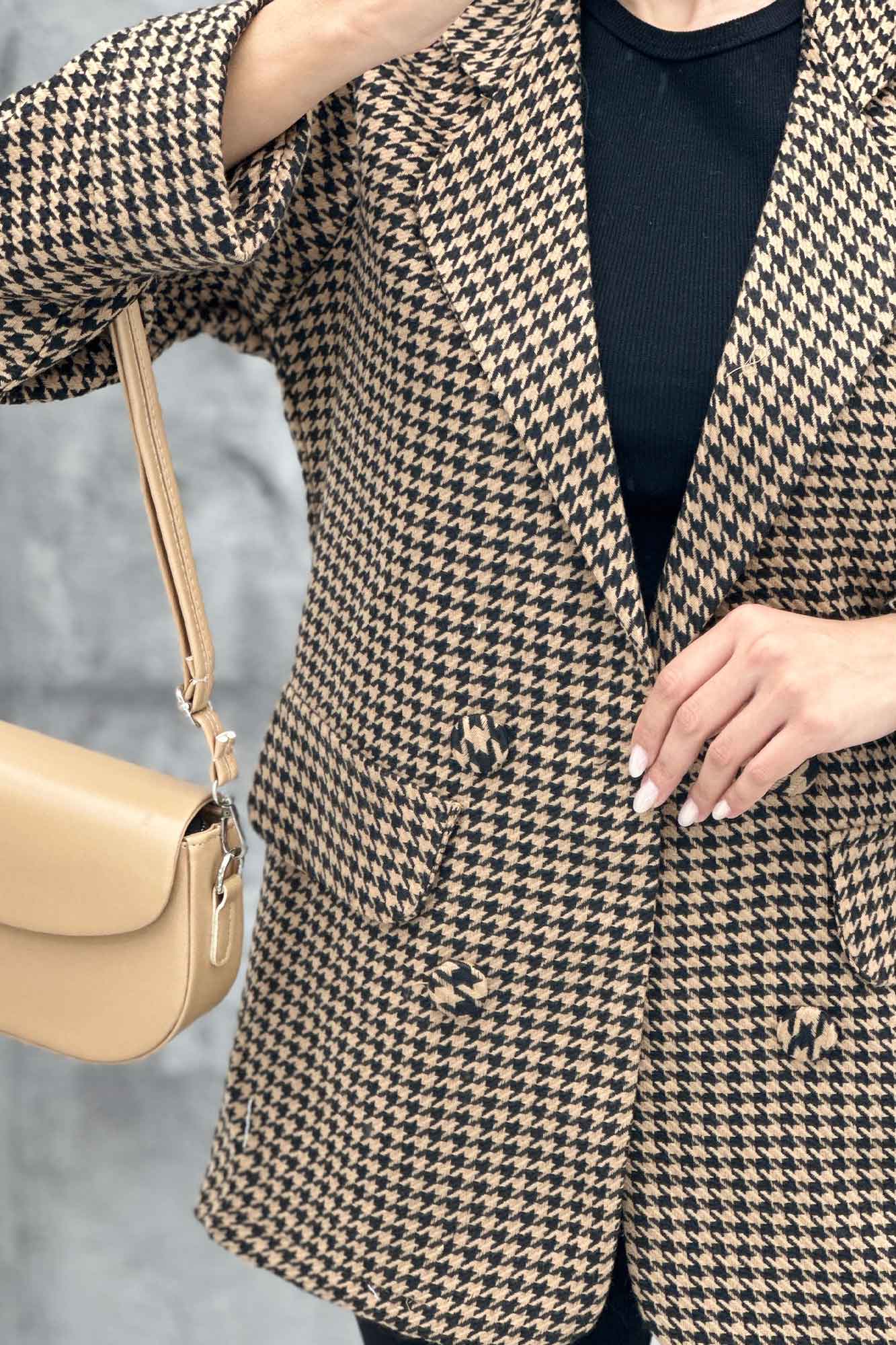 کت یقه ب ب پیچازی دو جیب نما